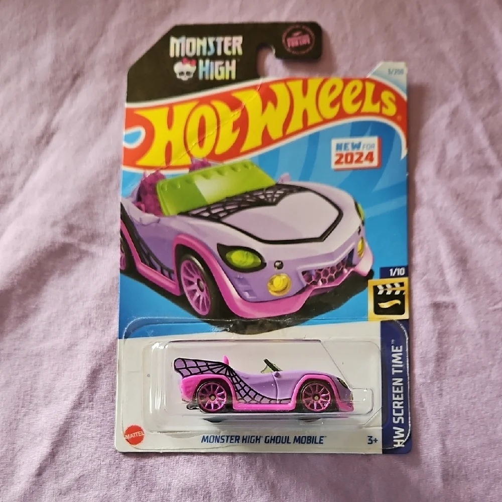 Hot Wheels drive into